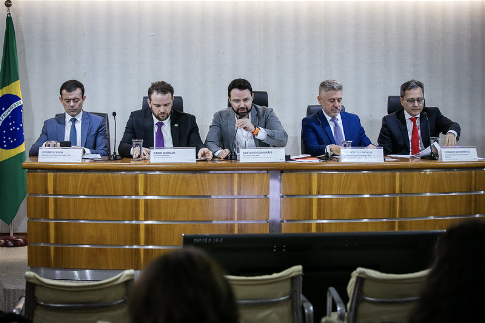 Governo libera R$ 20,6 bi do Orçamento após melhora na arrecadação para 2025