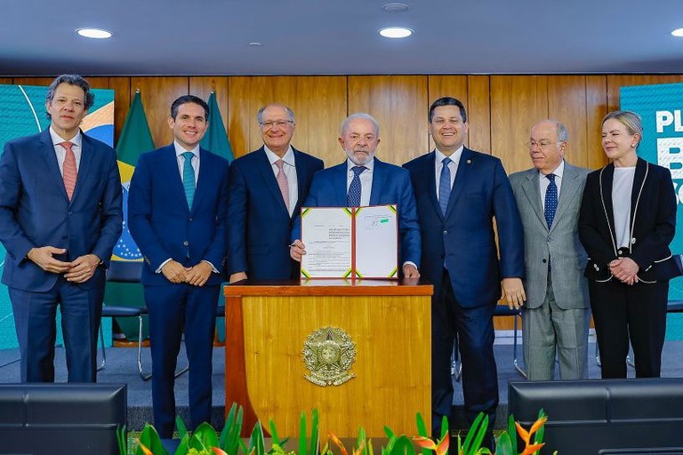 Alckmin destaca avanço em projetos para reduzir dependência nacional de fertilizantes externos