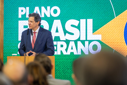 Municípios e estados ganham novo regime para aquisição de alimentos não exportados com base na MP Brasil Soberano