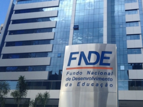 FNDE prorroga vigência de ata para aquisição de mobiliários escolares até 2026