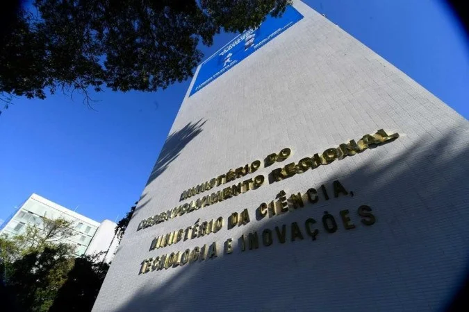 MCTI reforça agenda de ciência e tecnologia para o desenvolvimento do País durante lançamento do Programa Juntos pela Indústria