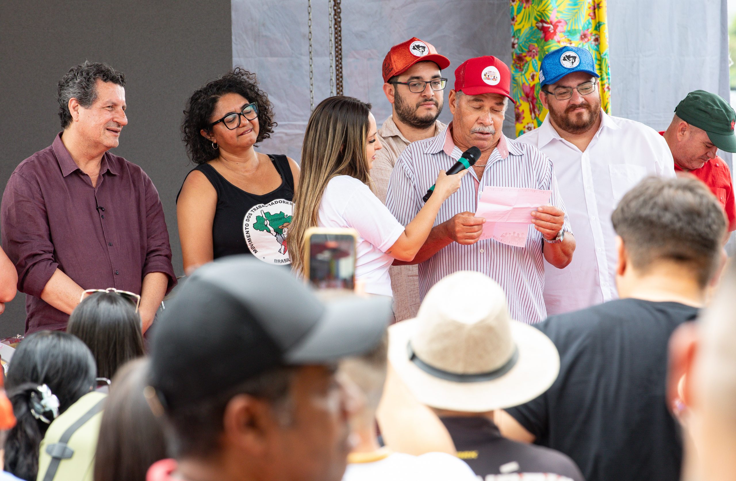 Maricá avança na erradicação do analfabetismo com formatura de mais de 800 educandos