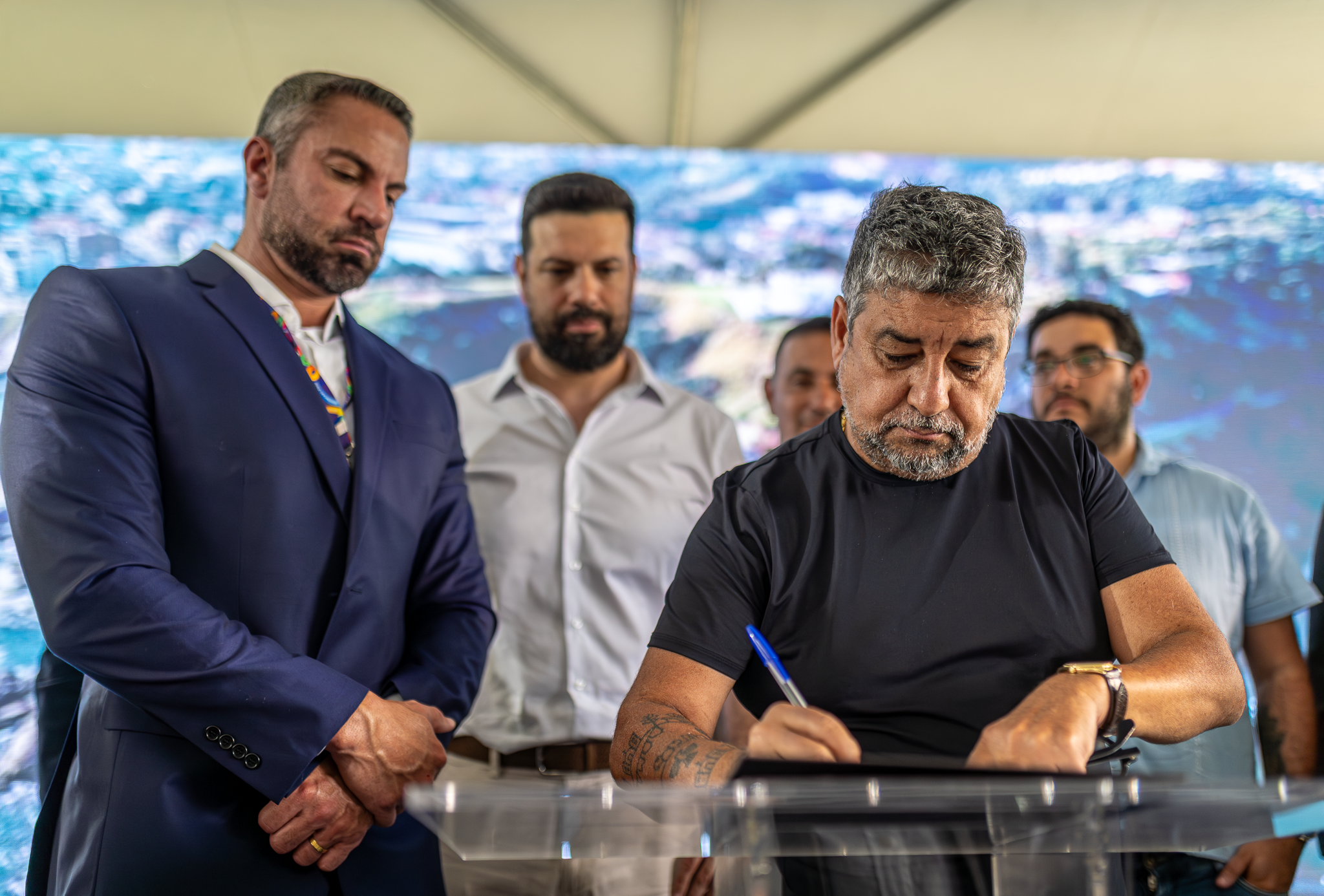 Prefeitura de Maricá assina contratos de R$ 267 milhões com o Governo Federal para investimentos em transporte, saneamento e drenagem